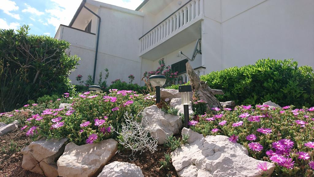 Apartments Anastazija Pag Town Exterior photo